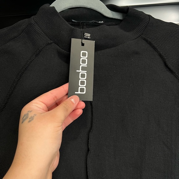 Boohoo Crop Top - Picture 2 of 3